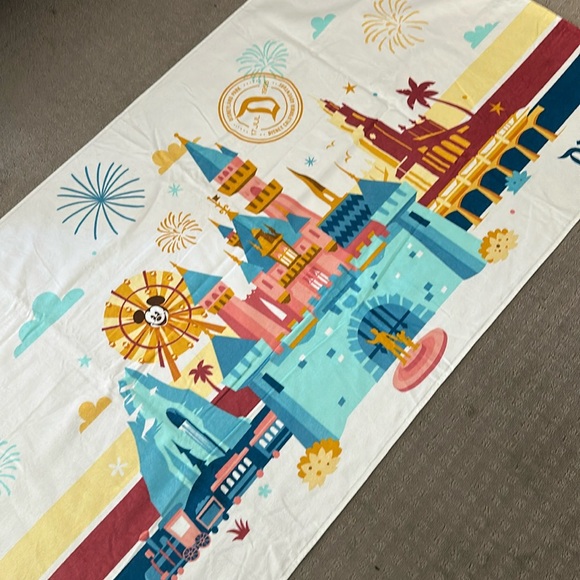 NWT Disneyland, CA Adventure large Beach Towel with Castle Design - Picture 2 of 8